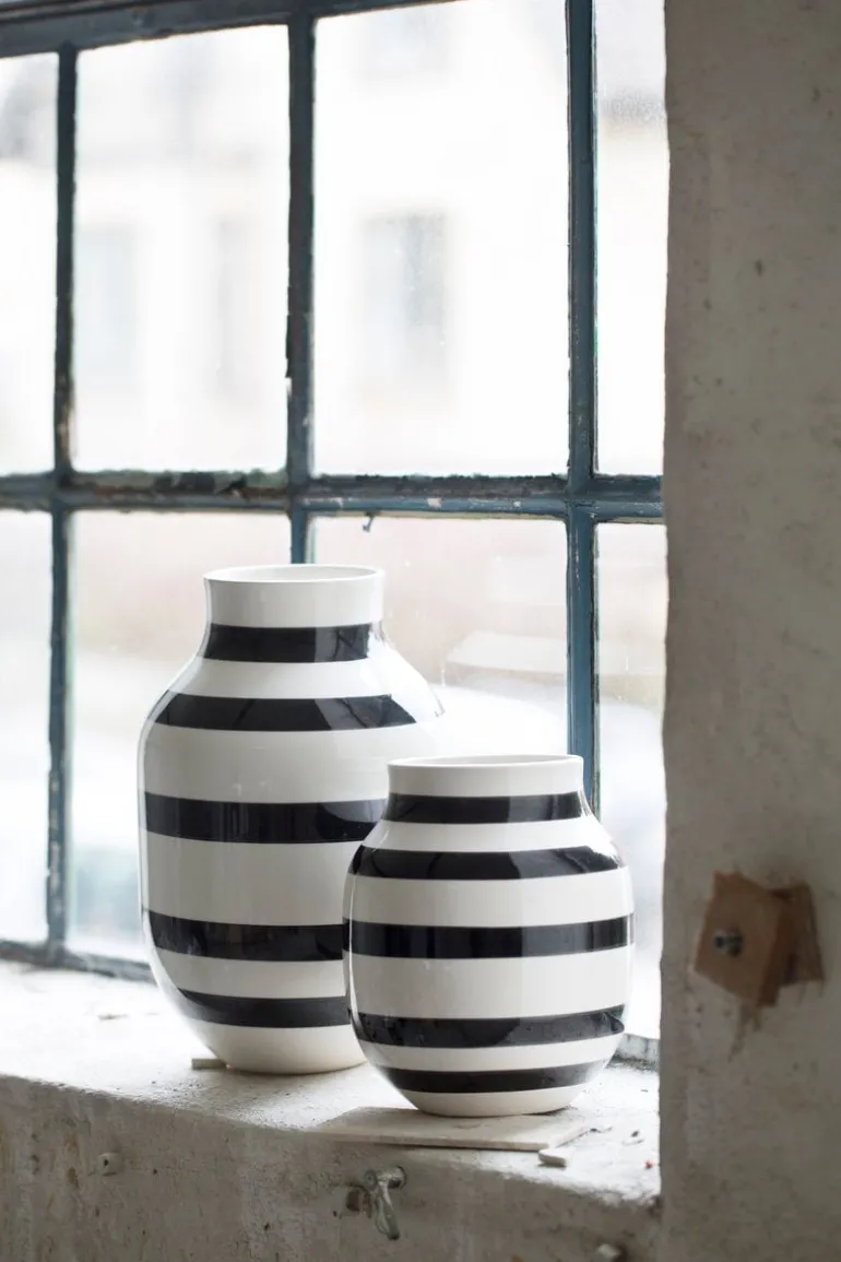 Kähler Omaggio vas, medium, svart