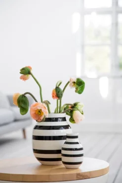 Kähler Omaggio vas, medium, svart