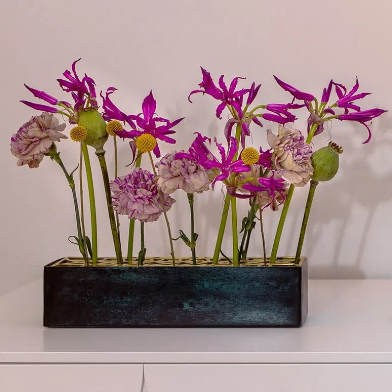 Klong Äng vas, rektangulär, mässing