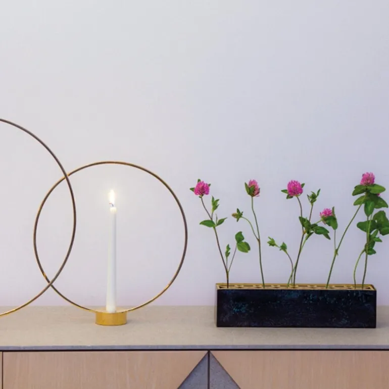 Klong Äng vas, rektangulär, mässing