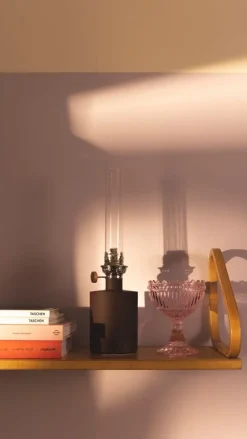 Klong Patina oljelampa, liten, mörkröd