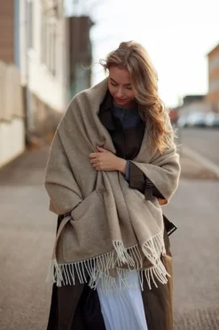 Lapuan Kankurit Arvo, ficksjal, 60 x 180 cm, vit - naturlig beige