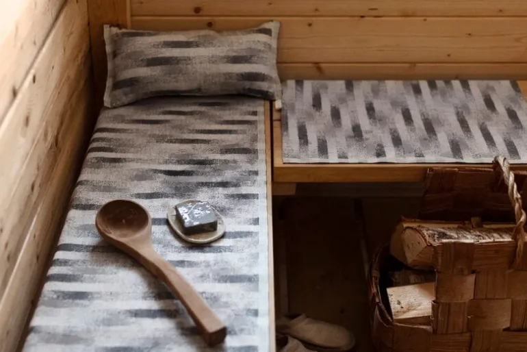 Lapuan Kankurit Hohto, bastukudde, vit - grå