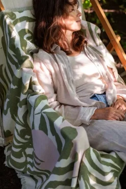 Lapuan Kankurit Kuutamo filt, 130 x 180 cm, oliv - rosa