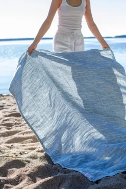 Lapuan Kankurit Osmankäämi bordsduk/filt, 145 x 200 cm, linne - blå