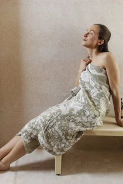 Lapuan Kankurit Villiyrtit jättehandduk, vit - oliv