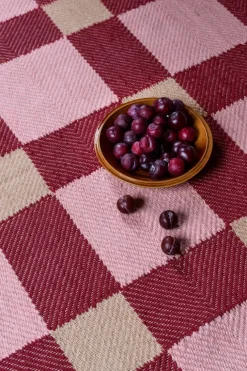 LAYERED Evelina Kroon Plum Punch jutematta