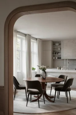 LAYERED Residue matta, 180 x 270 cm, benvit