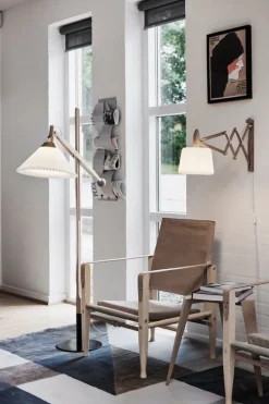 Le Klint Golvlampa 325, ljus ek