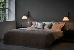 Le Klint Sax 223-2/17 vägglampa, rökt ek