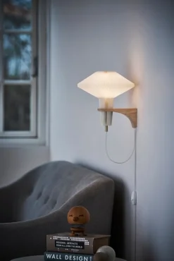 Le Klint Vägglampa 204, ljus ek