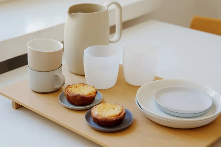 Lokal Helsinki Kaksi glas, vit