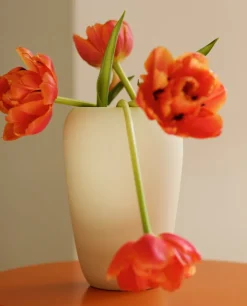 Lokal Helsinki Silmu vas, ljusgul