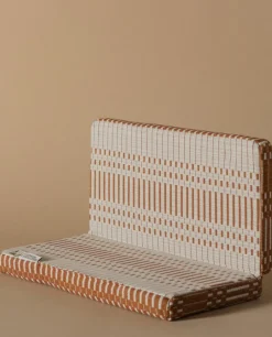 Lokal Helsinki Step kudde, Helios, tegel