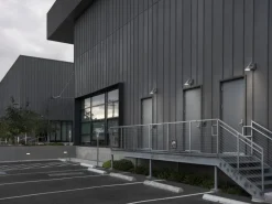 Louis Poulsen AJ 50 vägglampa för utomhusbruk, aluminium