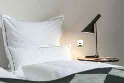 Louis Poulsen AJ bordslampa V3, svart