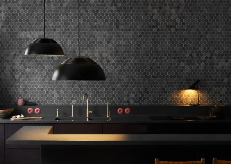 Louis Poulsen AJ Mini V3 bordslampa, svart