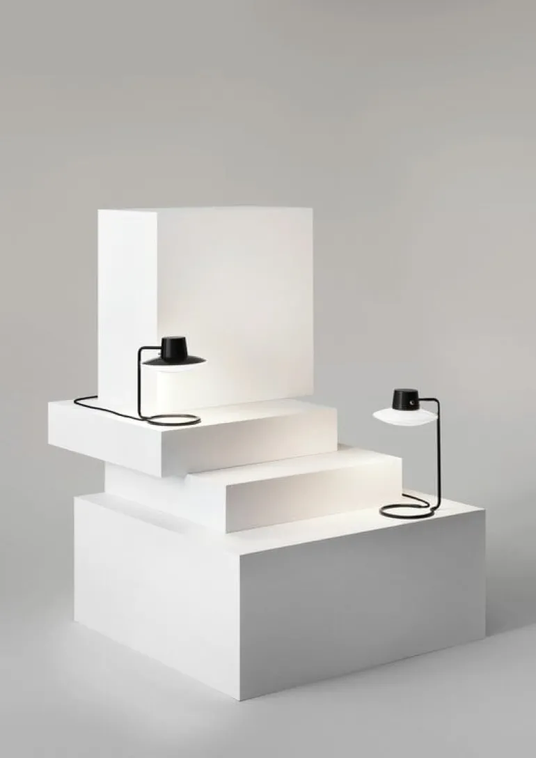 Louis Poulsen AJ Oxford bordslampa, 410 mm, opalglas