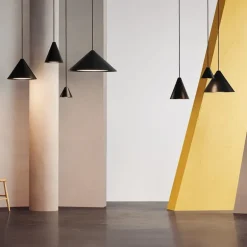 Louis Poulsen Keglen 175 pendellampa, svart