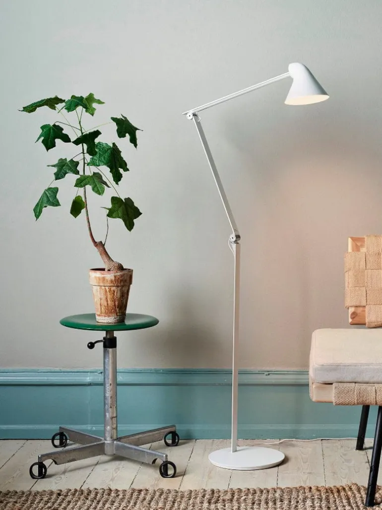Louis Poulsen NJP golvlampa, vit