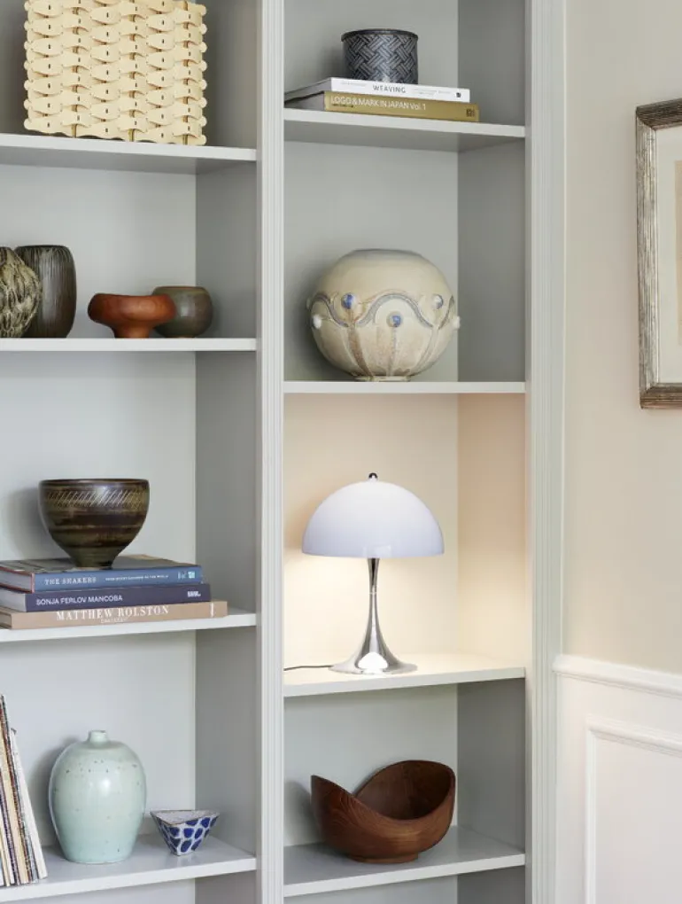 Louis Poulsen Panthella 250 bordslampa, grå opal