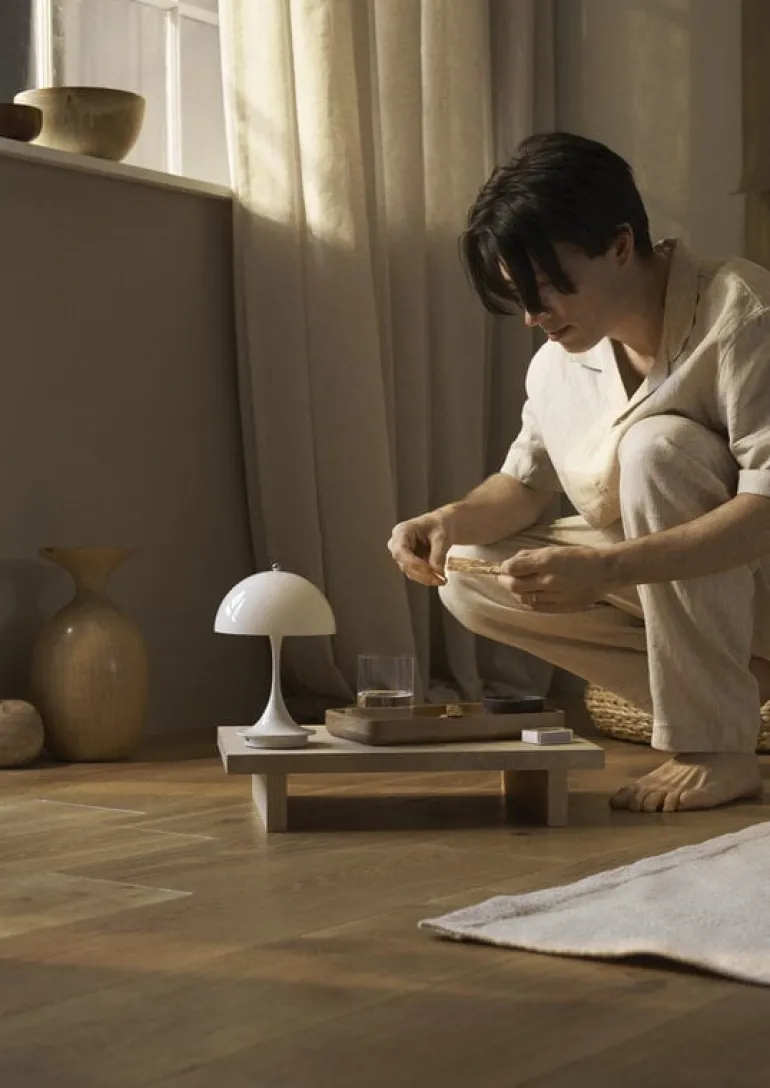 Louis Poulsen Panthella 160 Portable V3 bordslampa, opal beige