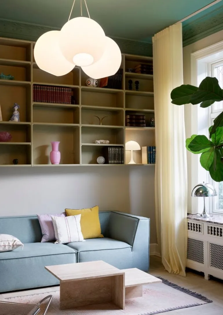 Louis Poulsen Panthella 250 bordslampa, opal