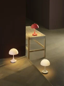 Louis Poulsen Panthella 160 Portable V3 bordslampa, opal pale rose