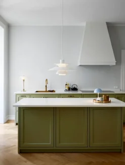 Louis Poulsen PH 3/2 bordslampa, metalliserad mässing