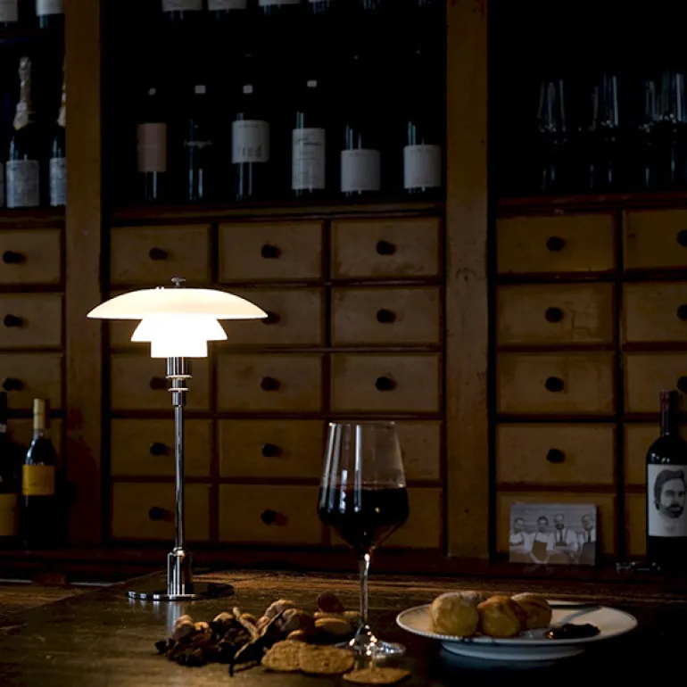 Louis Poulsen PH 2/1 bordslampa, metalliserad svart