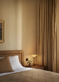 Louis Poulsen PH 2/1, bordslampa, Limited edition, dustig terrakotta