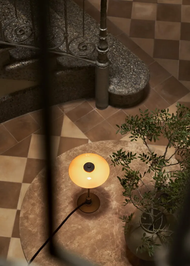 Louis Poulsen PH 2/1, bordslampa, Limited edition, dustig terrakotta