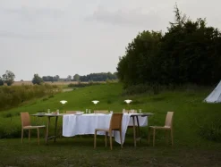 Louis Poulsen PH 2/1 bärbar bordslampa, metalliserad mässing