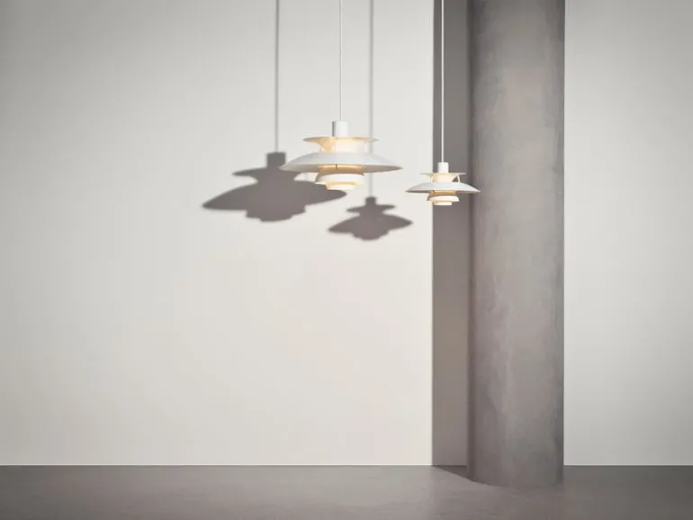 Louis Poulsen PH 5 Monochrome pendellampa, vit