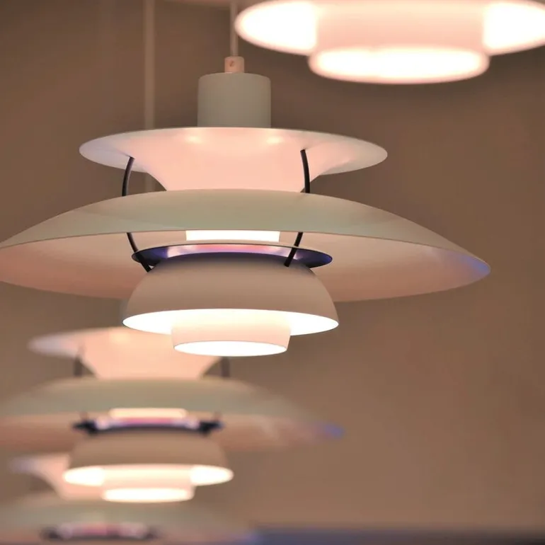 Louis Poulsen PH 5 pendellampa, klassisk vit