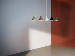 Louis Poulsen Toldbod 120 pendellampa, ljusgrå