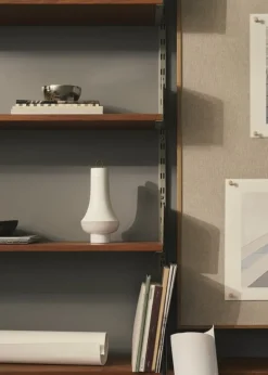 Louis Poulsen Tomoshi bärbar bordslampa, vit