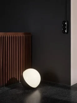 Louis Poulsen VL Studio 320 bord-/golvlampa, svart