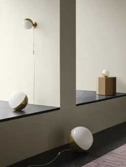 Louis Poulsen VL Studio 150 vägglampa, mässing