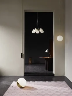 Louis Poulsen VL Studio 250 bords-/golvlampa, mässing