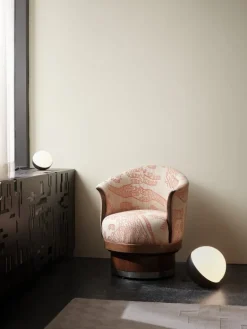 Louis Poulsen VL Studio 250 bords-/golvlampa, svart