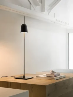 Luceplan Ascent bordslampa, svart