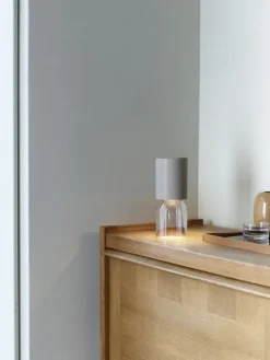 Luceplan Nui Mini bärbar bordslampa, vit