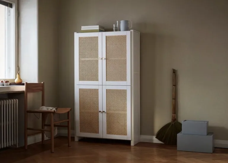 Lundia Classic skåp med rottingdörrar, 84 x 149 cm, vitlackat