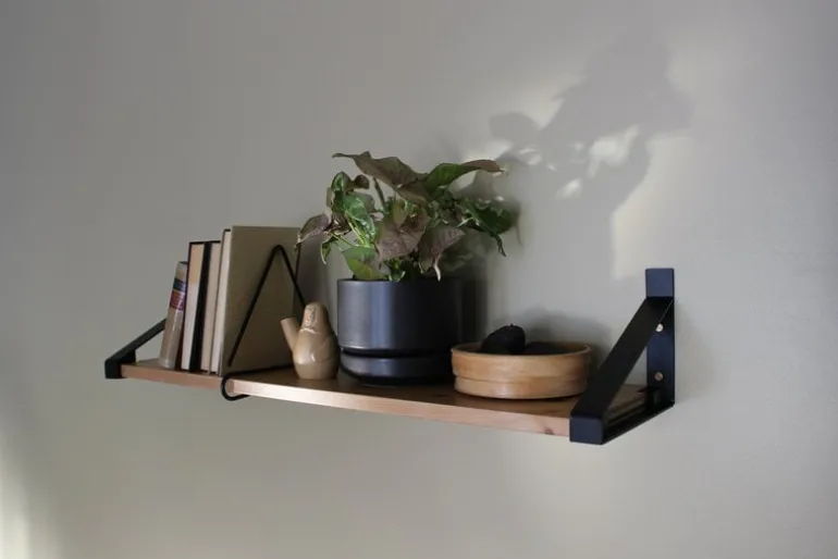 Lundia Trådbokstöd, triangel, svart