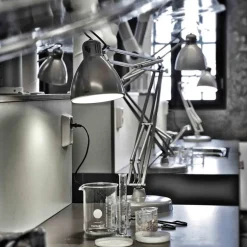 Luxo L-1 lampfot, aluminiumgrå