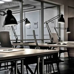 Luxo L-1 lampfot, svart