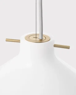 LYFA Repose pendel 175, opal - mässing