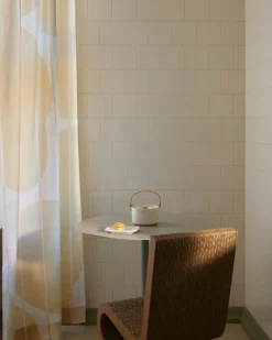 Marimekko Oiva - Unikko tekanna, 0,7 l, naturvit - vit