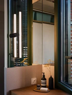 Marset Ambrosia A 60 AC vägglampa, höger, 2700 K, svart